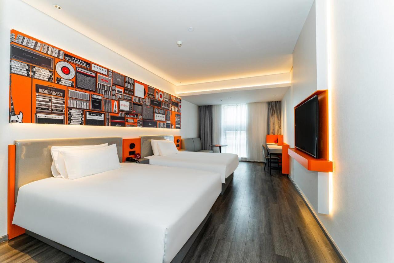 Ibis Styles Hotel - 260M From Guangji Street Subway Station 西安 外观 照片