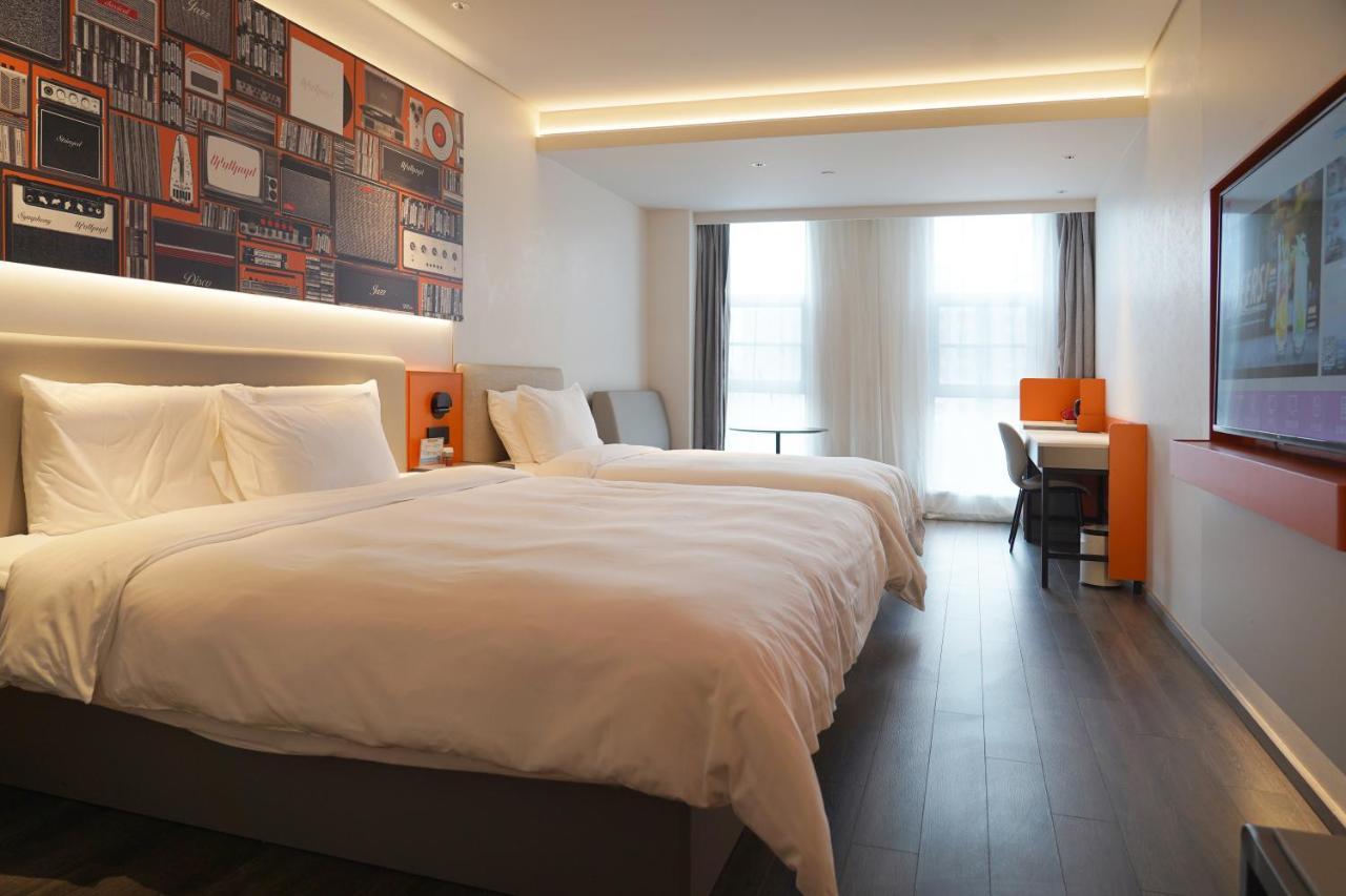 Ibis Styles Hotel - 260M From Guangji Street Subway Station 西安 外观 照片